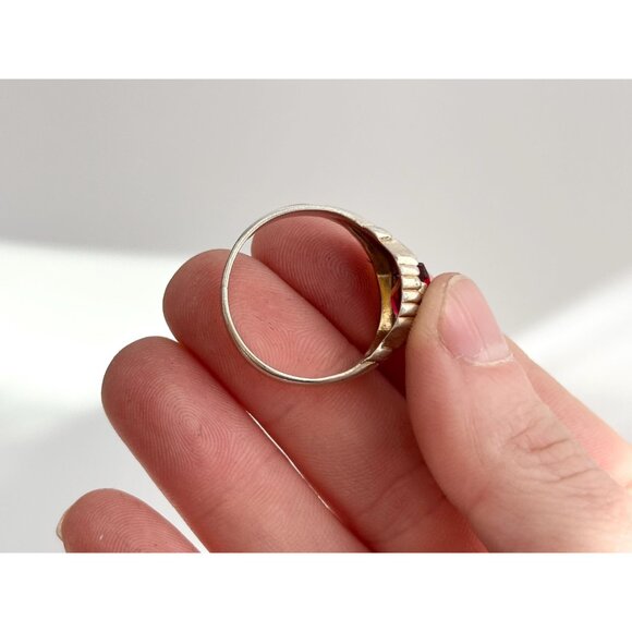 UNCAS Garnet Semi-Precious Gemstone 925 Sterling Silver Vintage Ring - sz 11.75 - Picture 9 of 11